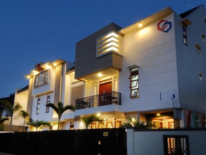 Rumah Tawa Hotel Syariah Bandung Exterior photo