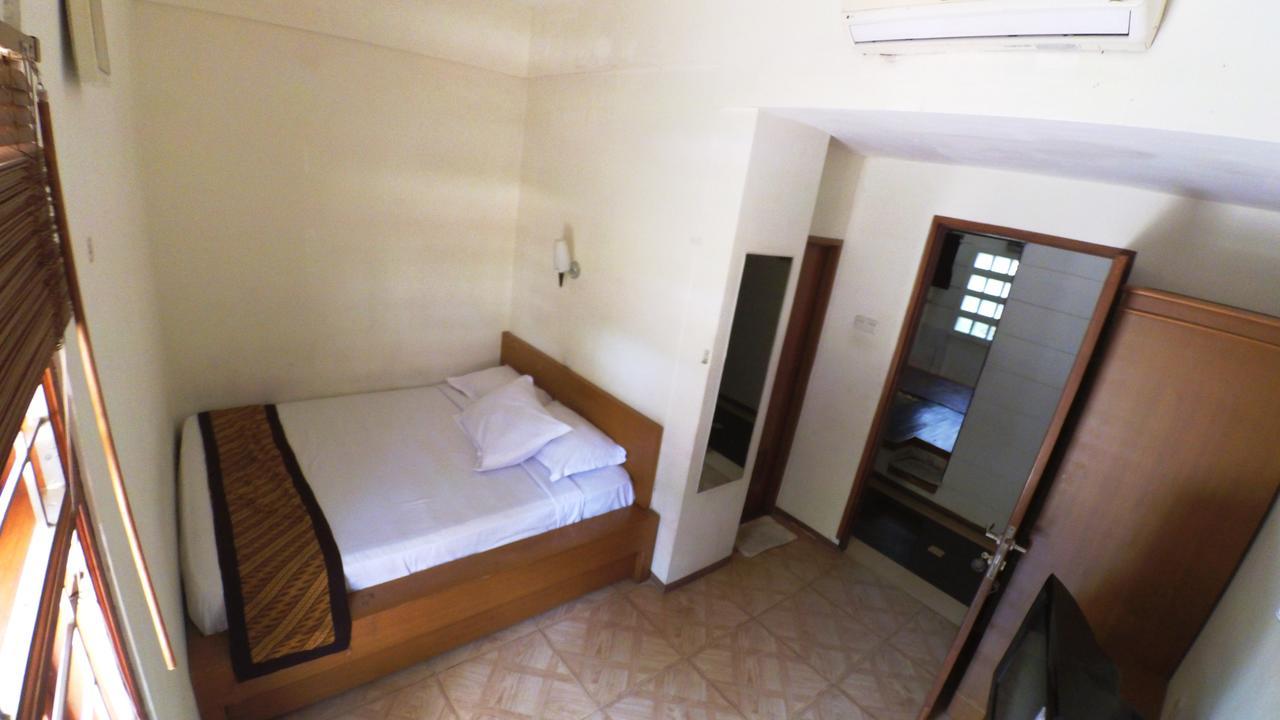 Rumah Tawa Hotel Syariah Bandung Exterior photo