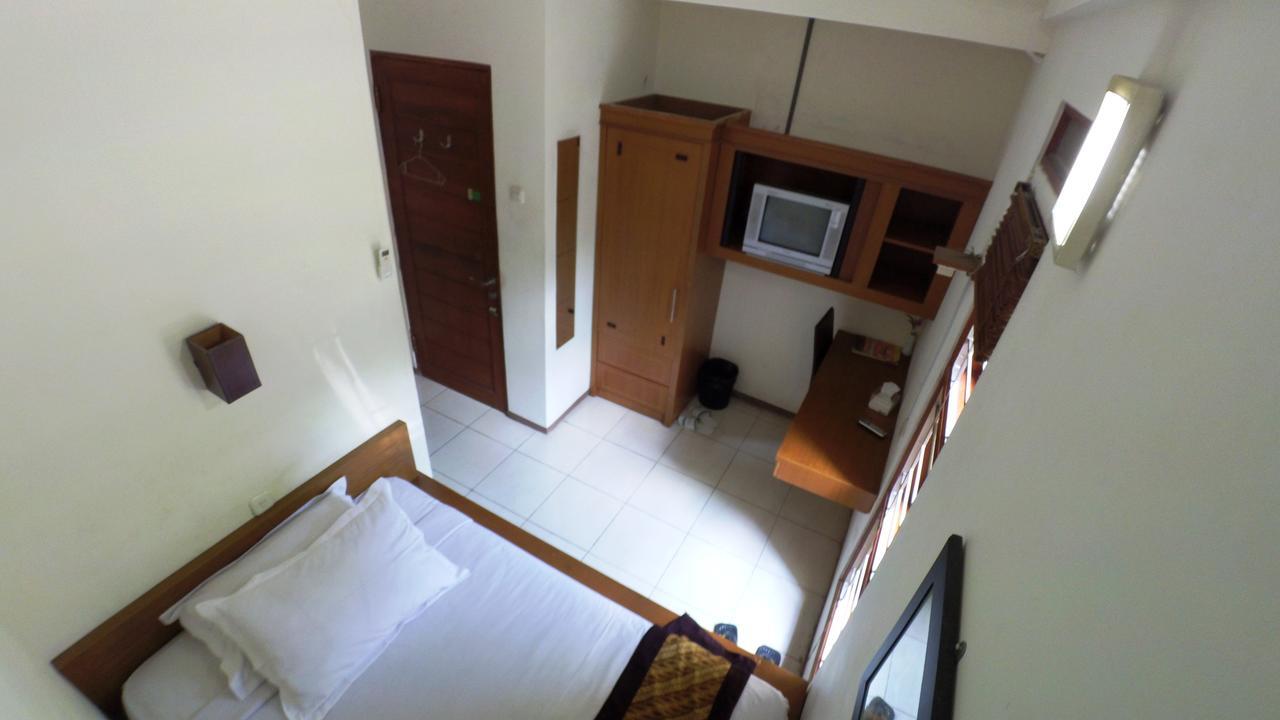 Rumah Tawa Hotel Syariah Bandung Exterior photo