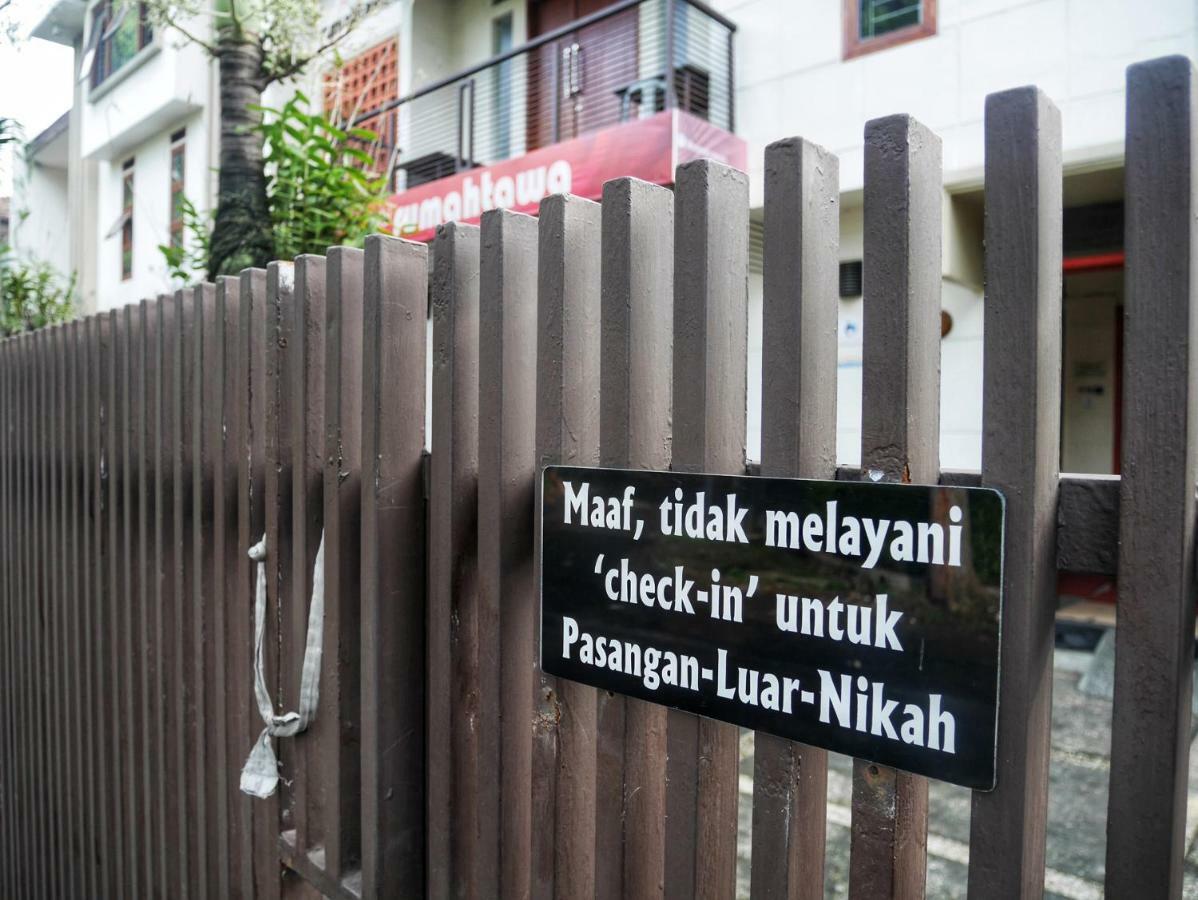 Rumah Tawa Hotel Syariah Bandung Exterior photo